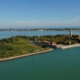 Itália: ilha, castelo e antigo mosteiro vão a leilão 