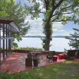 Casas de sonho: Relíquia de Frank Lloyd Wright com vista para um lago (fotos) 