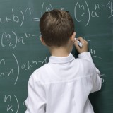 Cuidado com os gastos de férias e prepara bem o regresso às aulas para evitares o descalabro em setembro