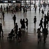 Queres emigrar para o Reino Unido, Suíça ou Alemanha? É melhor pensares duas vezes antes de fazeres as malas...