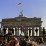 25 anos da queda do Muro de Berlim: assim mudou a capital alemã (fotos) 