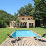 Casas de fim de semana: Refúgio de sonho com piscina e jardim em Sesimbra (fotos) 