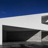 Casas de sonho: Mansão de arquitetura moderna com assinatura portuguesa (fotos)