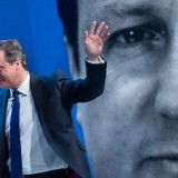 Reino Unido: Cameron quer que 1,3 milhões de pessoas tenham desconto na compra de casa