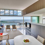 Casas de sonho: Viver numa casa em forma de cubo junto ao mar na Austrália (fotos) 
