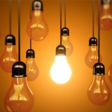 Queres deixar de gastar dinheiro com a conta da luz?