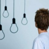 Deco Alerta: A minha família vive em dificuldades financeiras. Como podemos ter um desconto na luz?