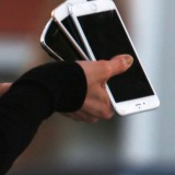 Desbloqueaste o teu iPhone? Cuidado, há por aí um software malicioso que te pode atacar (já roubou 250 mil contas)