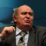 IMI: "Portugueses estão a pagar 1,2 milhões de euros a mais", diz bastonário da OTOC