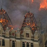 O Museu da Língua Portuguesa, em São Paulo, foi devastado por um incêndio (Foto: TSF).