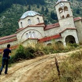 Ropoto, a cidade inclinada (e fantasma) da Grécia