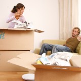 Deco Alerta: Vais trocar de casa e precisas de uma empresa de mudanças? Fica a saber que cuidados tens de ter