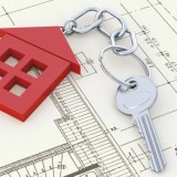 Imóveis pesam 7 mil milhões nas contas dos bancos, que querem vender rápido e barato