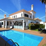 Casas de fim de semana: Mansão de luxo com piscina e perto da praia no Algarve 