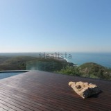 Esta espetacular moradia está localizada em Cascais e custa 4.000.000 euros.