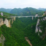 Maior ponte transparente (de vidro) do mundo é inaugurada sábado na China 