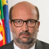 Ministro do Ambiente concorda com subida de IMI para casas com mais sol 