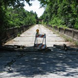 A beleza selvagem das estradas fantasma 