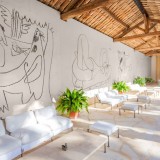 Uma das paredes desta mansão custa mais que toda a tua casa: tem frescos de Picasso...