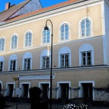 Casa onde nasceu Hitler em vias de ser demolida 