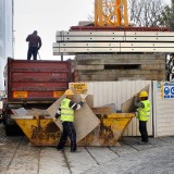 Produção na construção com quebra menos intensa em agosto