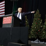 Líderes da Tesla e Uber entre os gestores que vão dar a "fórmula mágica" da economia a Trump