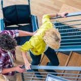 Deco Alerta: Cuidados a ter se no teu prédio viver uma pessoa com mobilidade reduzida