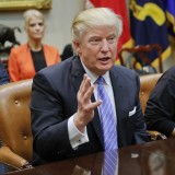 Trump em ação: acordo comercial com Ásia rasgado no primeiro dia como presidente