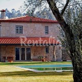 Casas de fim de semana: Desfrutar de uma casa rústica com piscina em pleno Gerês