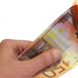 Juros da dívida superam 4% e abrem a porta a novo rating de lixo