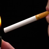 Deco Alerta: Posso fumar nas escadas e no hall de entrada do meu prédio?