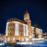 Os 21 finalistas candidatos ao “Prémio Nacional do Imobiliário” são...