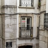 Inquilinos tentam que senhorios baixem rendas em função das novas regras