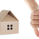 Há 70 mil casas em Portugal que ninguém quer comprar... Porquê?