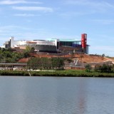 Investimento em imobiliário comercial mais que duplica