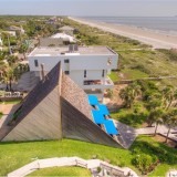 Casas de sonho: uma incrível pirâmide à venda na Costa da Florida