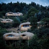 Bisate Lodge: Um autêntico refúgio de luxo em cabanas de palha no Ruanda 