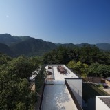 Um hotel perdido no meio da floresta chinesa... que é um verdadeiro templo zen