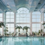 Assim é uma casa de luxo que (mais) parece um hotel: está à venda por 14,4 milhões