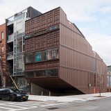 Esta casa em Brooklyn foi construída com 21 contentores marítimos