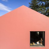 De estábulo histórico a casa de design cor de rosa: um refúgio para descobrir nos Açores