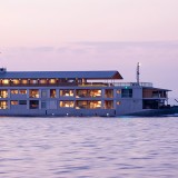 Vista exterior da embarcação