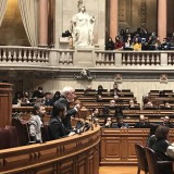 Governo integra mil trabalhadores precários na Administração Pública