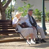 Estado vai apoiar famílias carenciadas no acesso à habitação