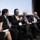 E especialistas pedem “cuidado ao Governo” com novas políticas de habitação