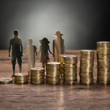 Há mais milionários no mundo e têm fortunas cada vez maiores