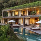 Já a pensar nas próximas férias? Esta “villa” em Bali está à tua espera...