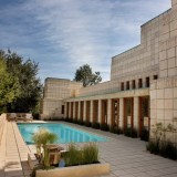 É uma das obras mais peculiares de Frank Lloyd Wright