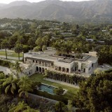 Vista aérea da casa, que está à venda por 35,1 milhões de euros