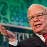 Buffett investe 35 milhões para abrir 150 imobiliárias em Espanha